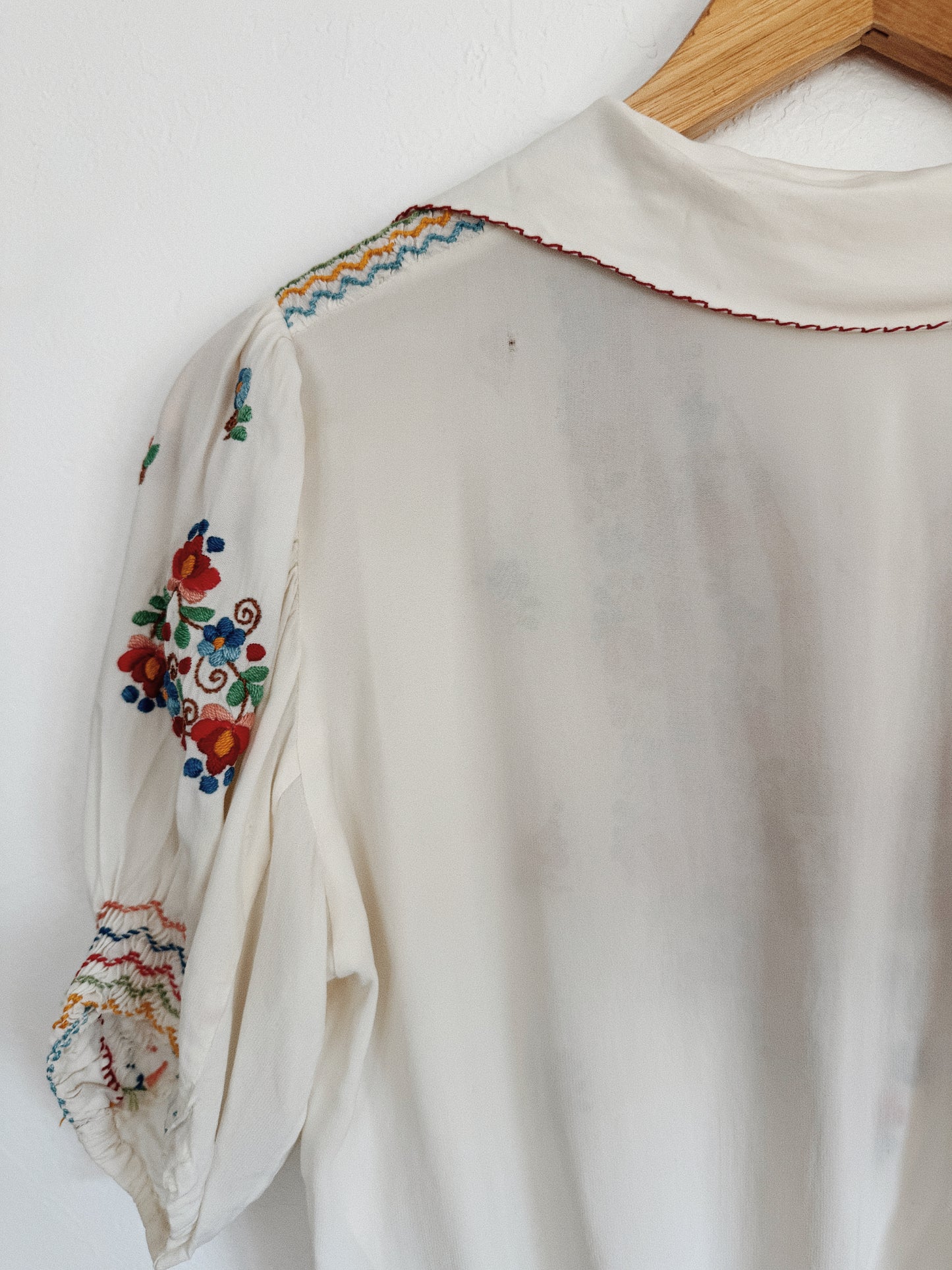 1930s/40s Embroidered Rayon Hungarian Peasant Blouse- S/M-M
