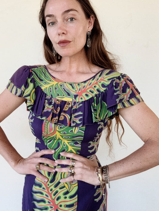 1940s Purple Kamehameha Cold Rayon Hawaiian Dress- S