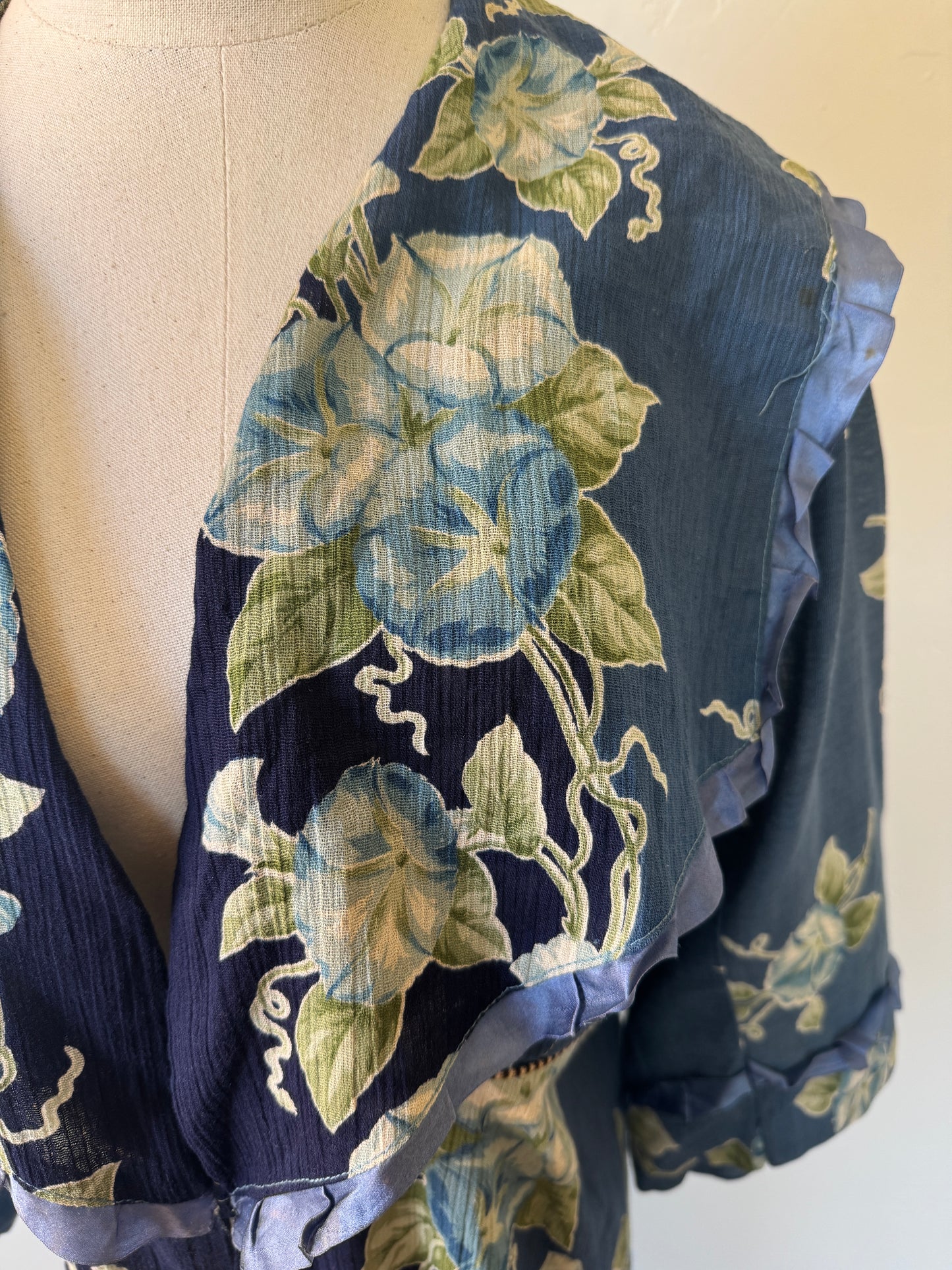 1910s Edwardian Blue Morning Glory Peignoir Duster- S/M-M