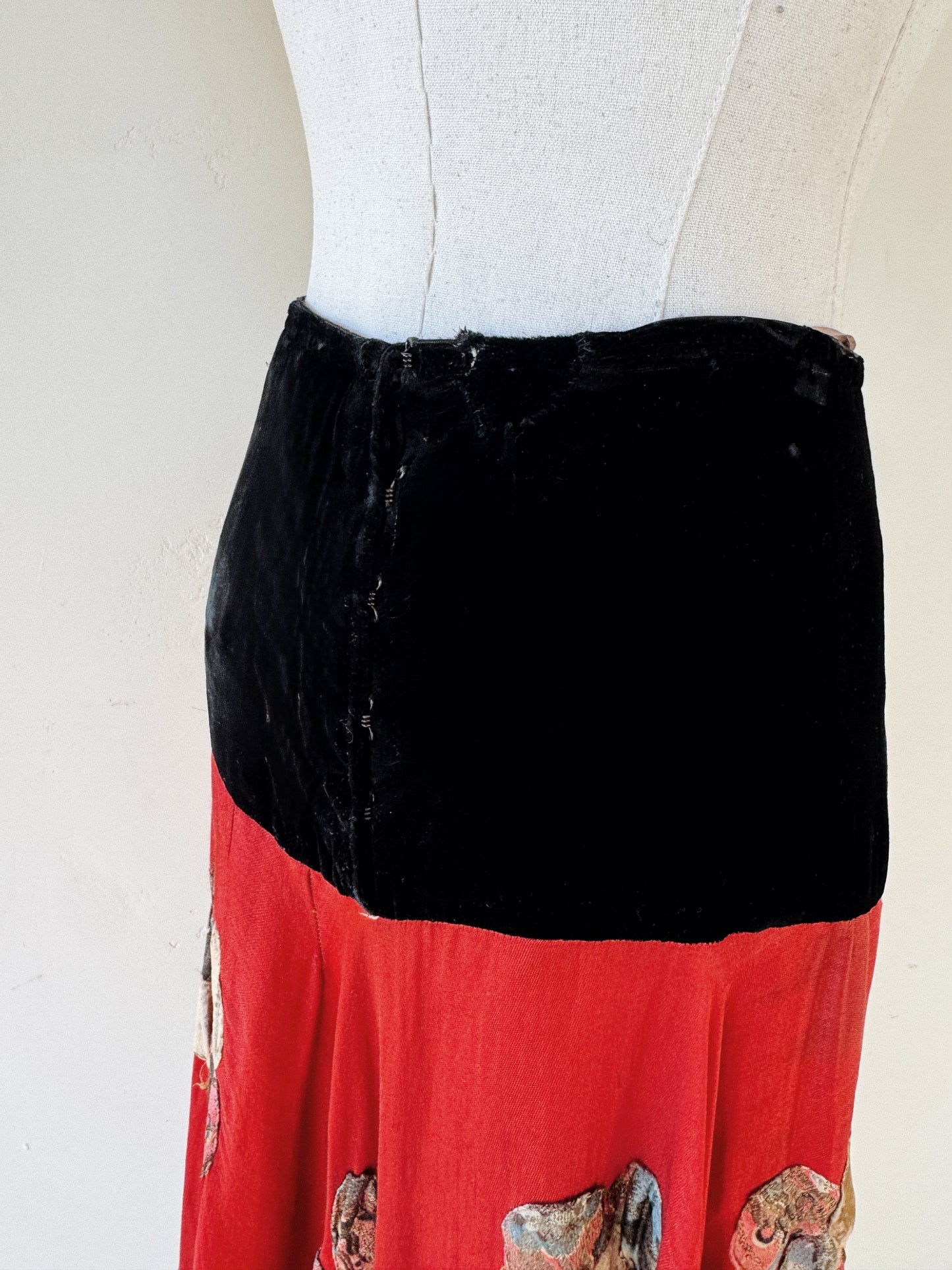 1920s/30s Black Velvet Gypsy Skirt w/ Lamé Floral Appliqué- S