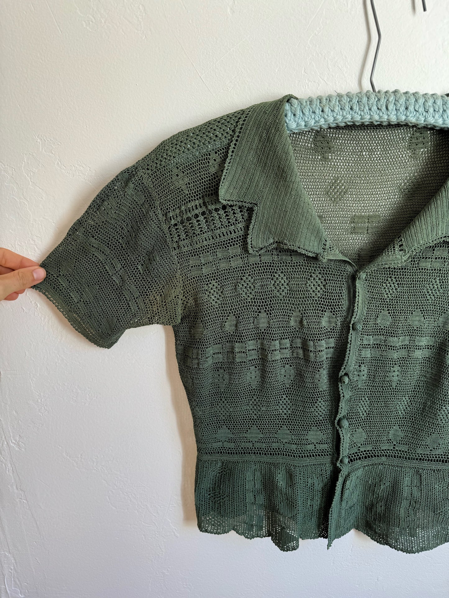 1930s Sage Green Cropped Crocheted Blouse w/ Puffy Buttons- XS/S
