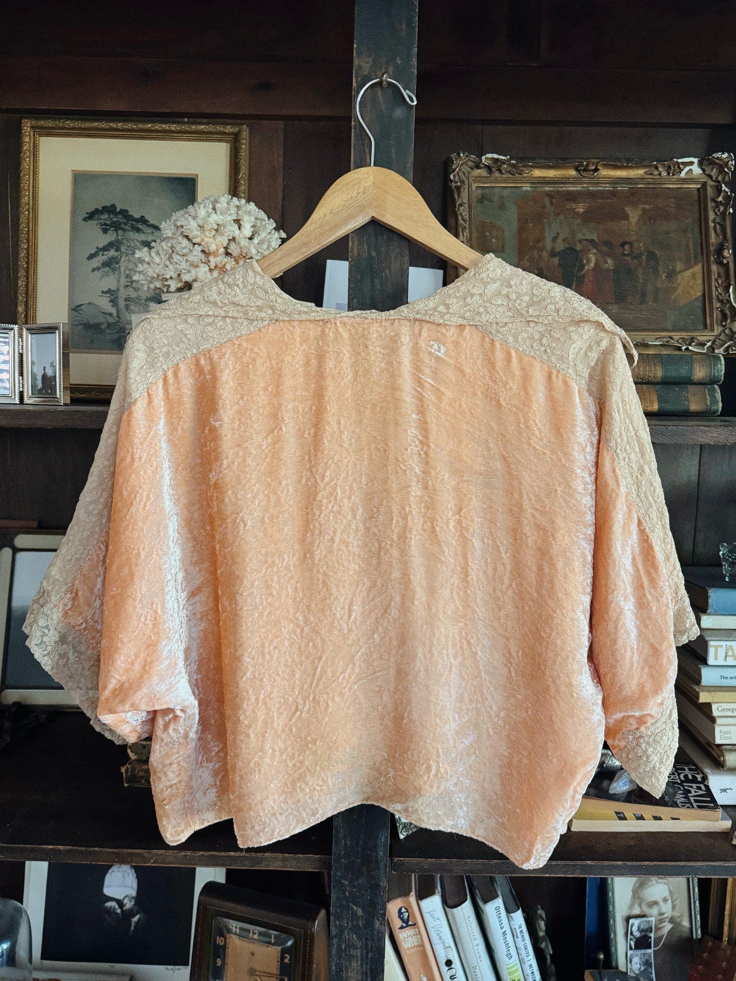 1930s Ruched Bubblegum Crushed Velvet + Lace Bed Jacket w/ Oversized Collar- M-L