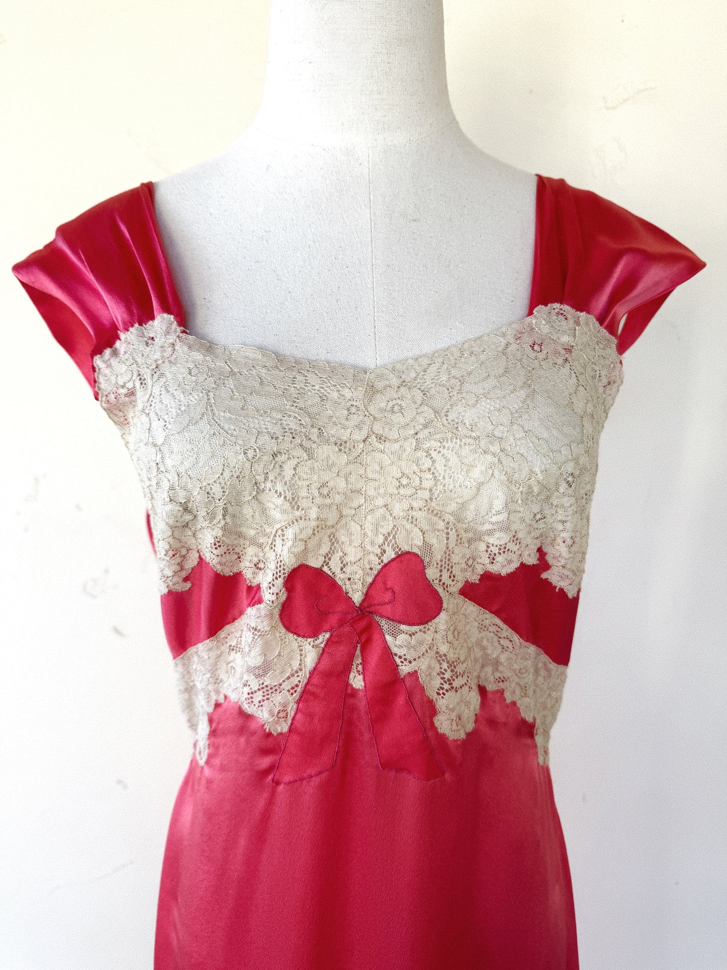 1930s Fuchsia Candy Pink Silk Slip Dress w/ Lace + Bow Appliqué- S/M