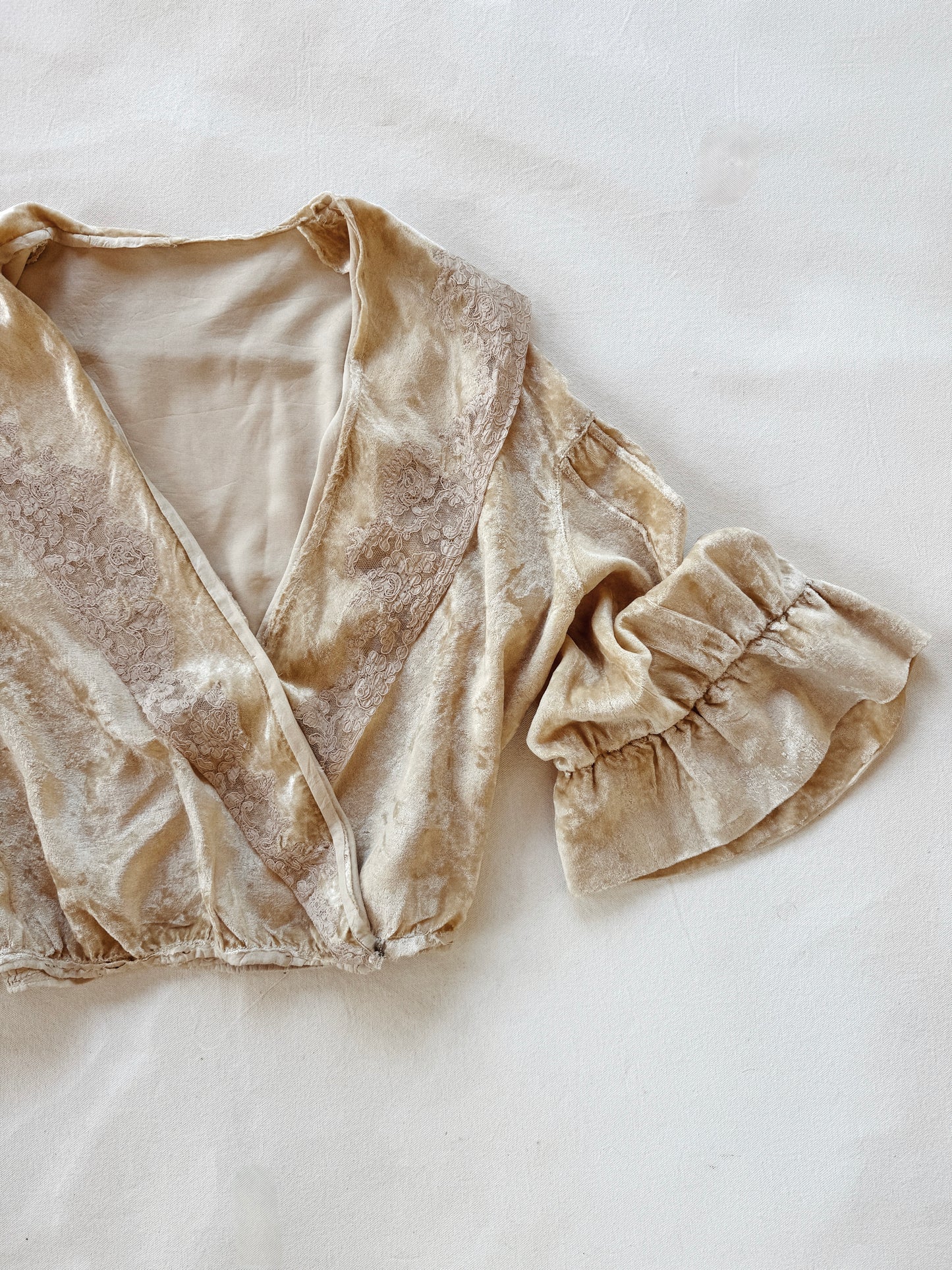 1930s Ivory Crushed Velvet + Lace Cropped Jacket- M
