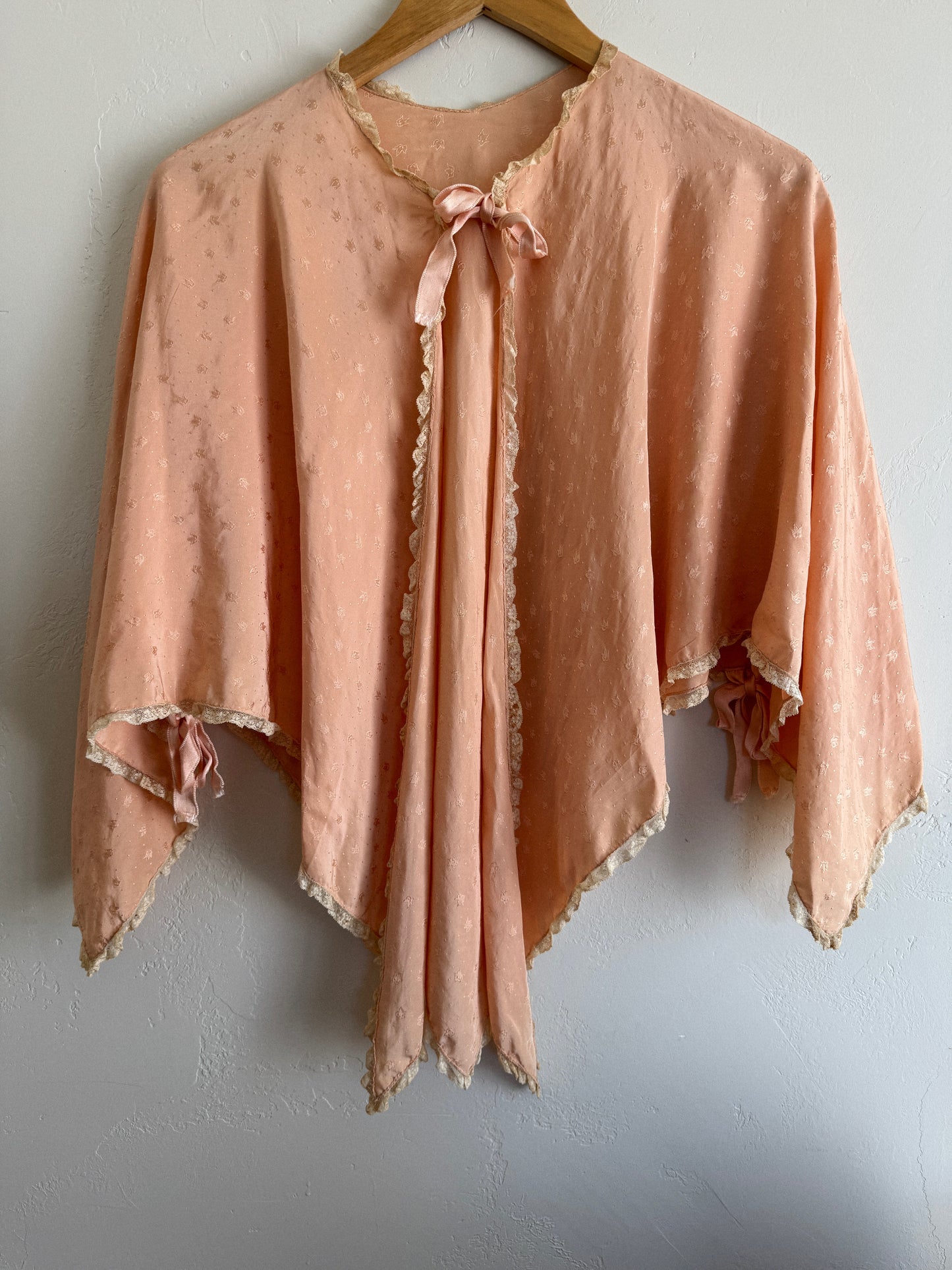 1930s Dusty Rose Silk Brocade Hanker Chief Bed Jacket- S-M