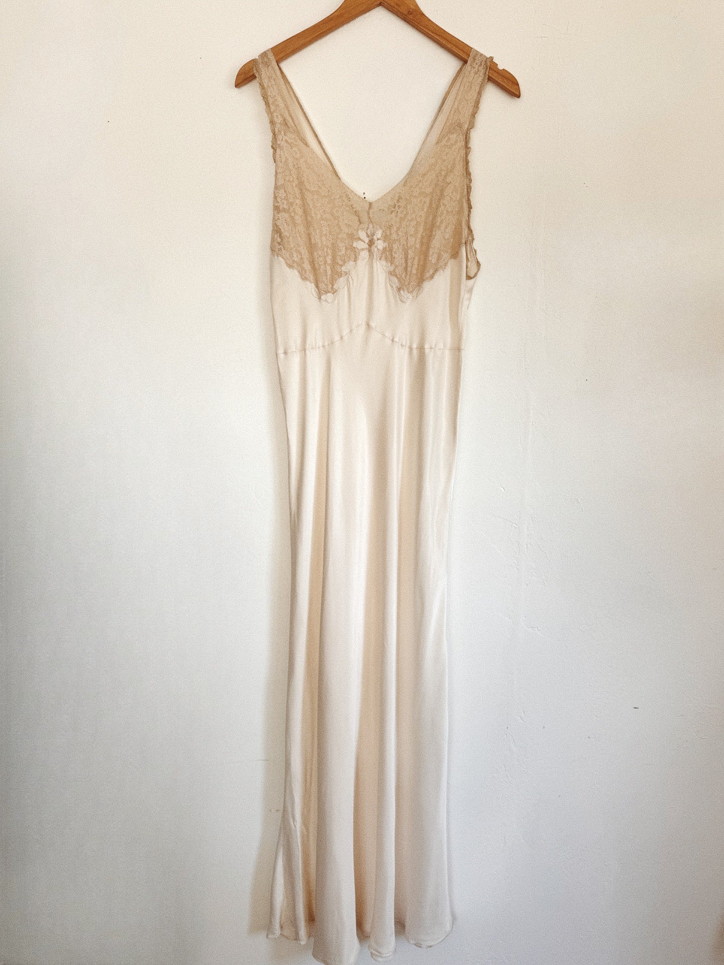 1930s Eggshell Silk Satin Bias Cut Slip Dress- M-L