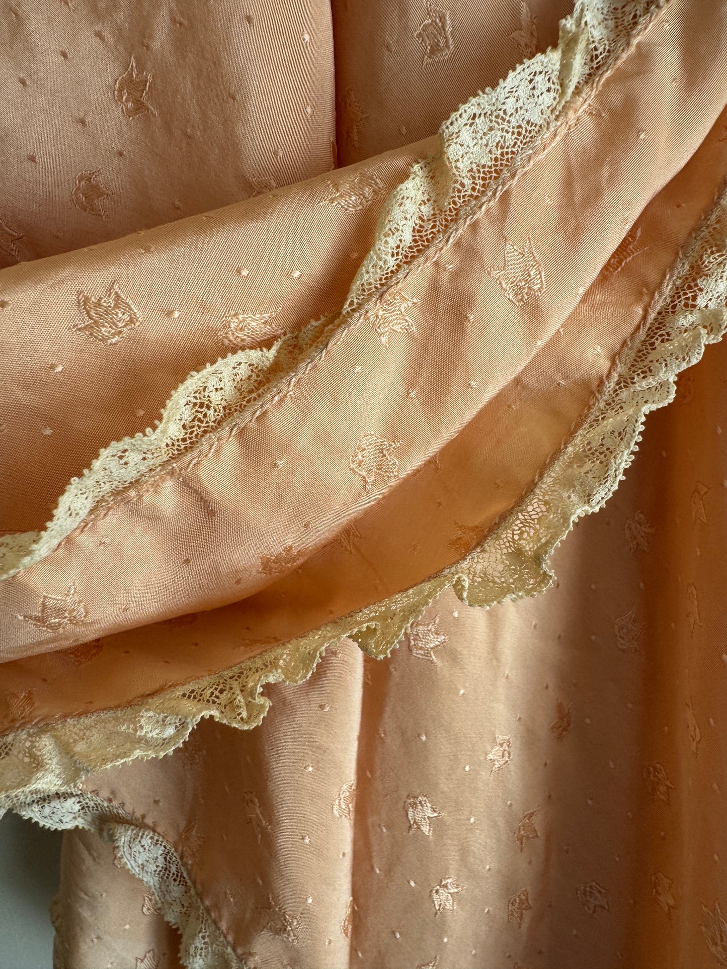 1930s Dusty Rose Silk Brocade Hanker Chief Bed Jacket- S-M