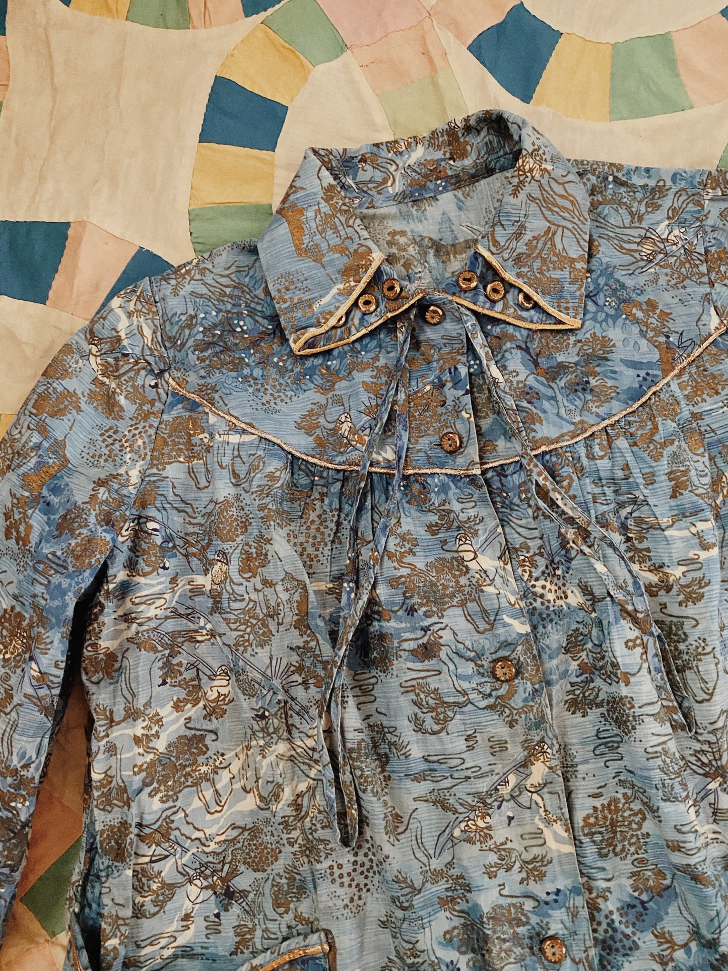 1950s Blue + Gold Cotton Chinoiserie Print Smock- M