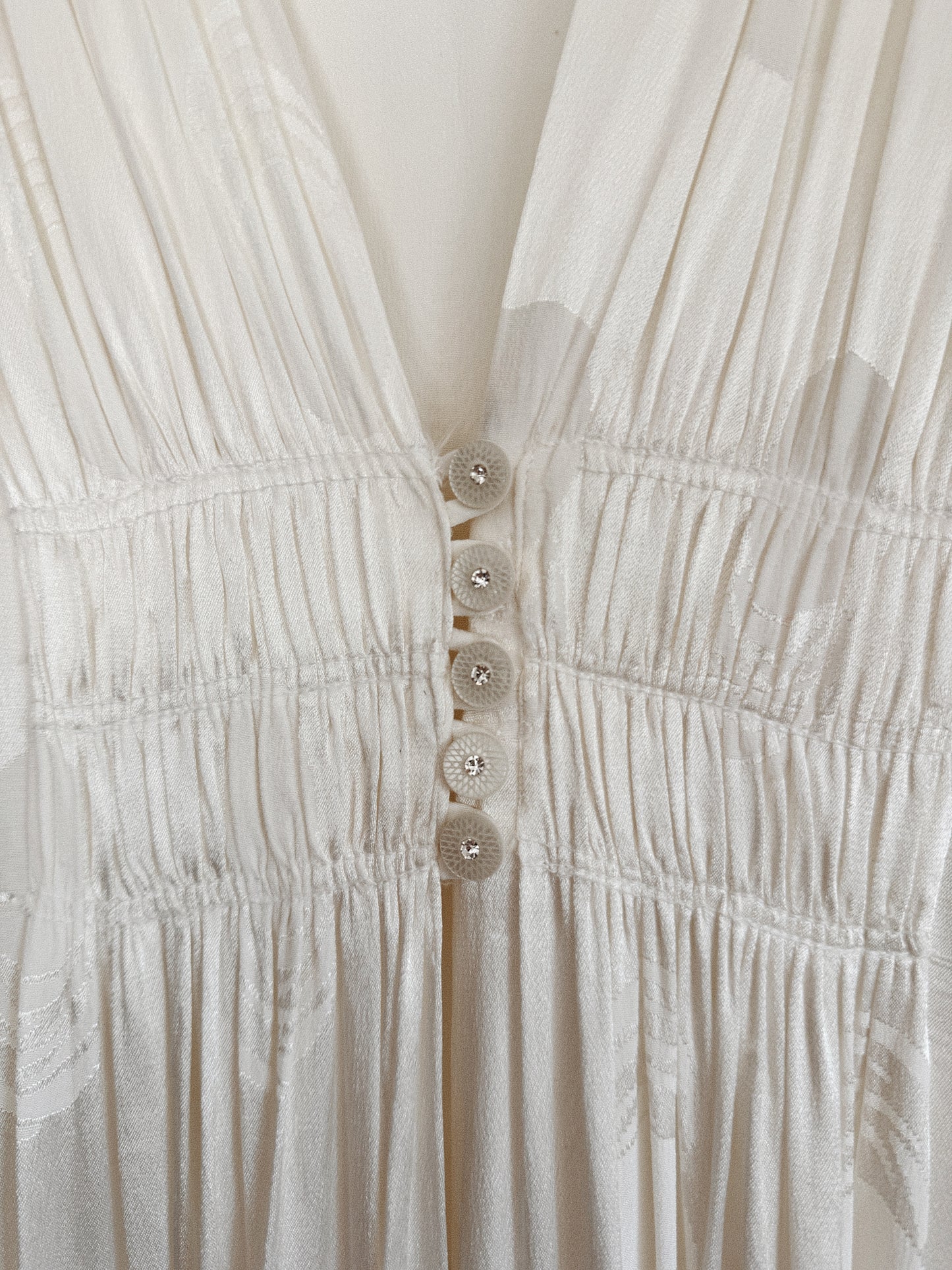 1930s/40s Pure White Abstract Rayon Jacquard Peignoir w/ Rhinestone Buttons- XS/S