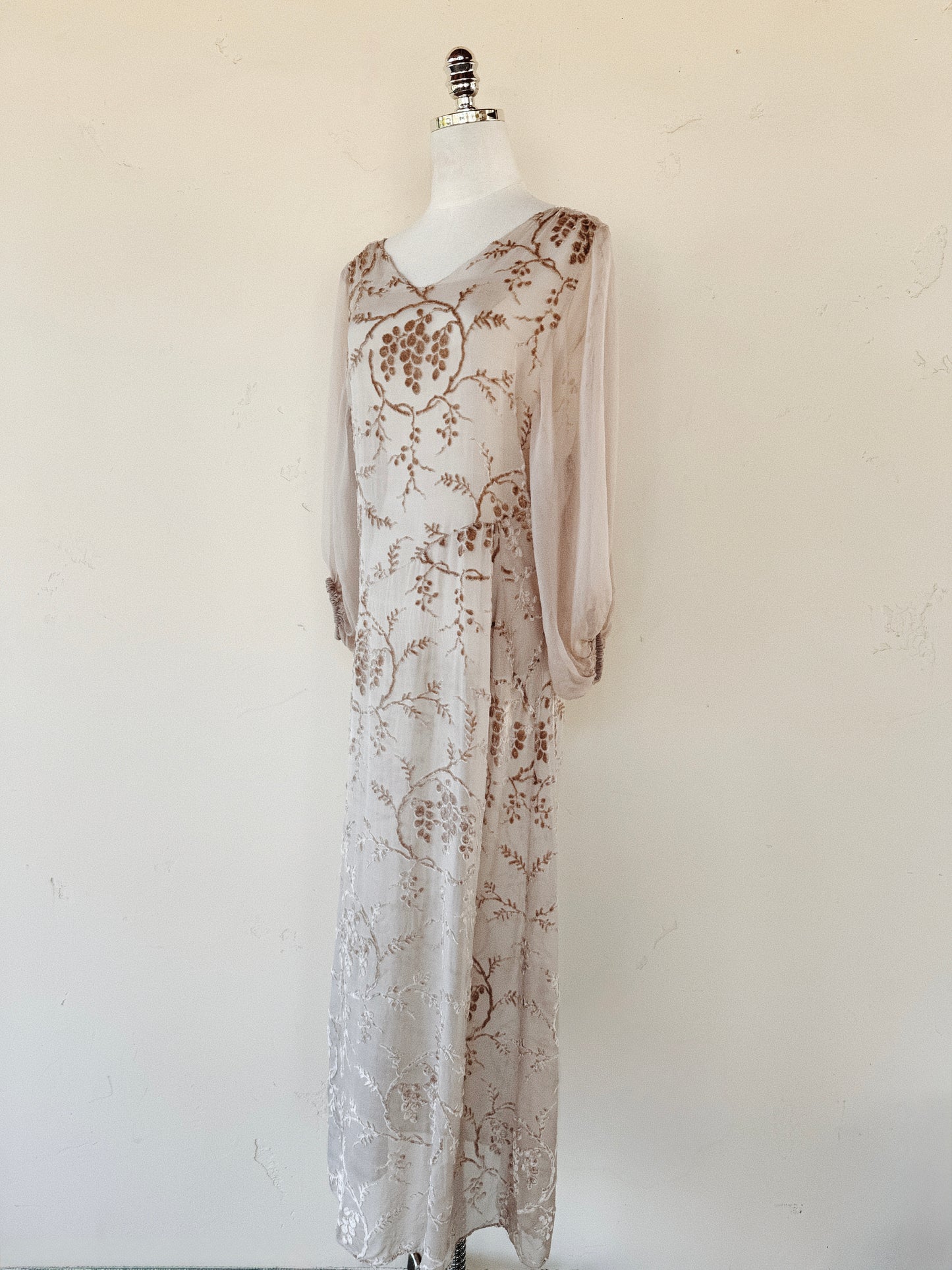 1920s Champagne Grape Silk Chiffon Devoré Velvet Goddess Gown- S/M-M