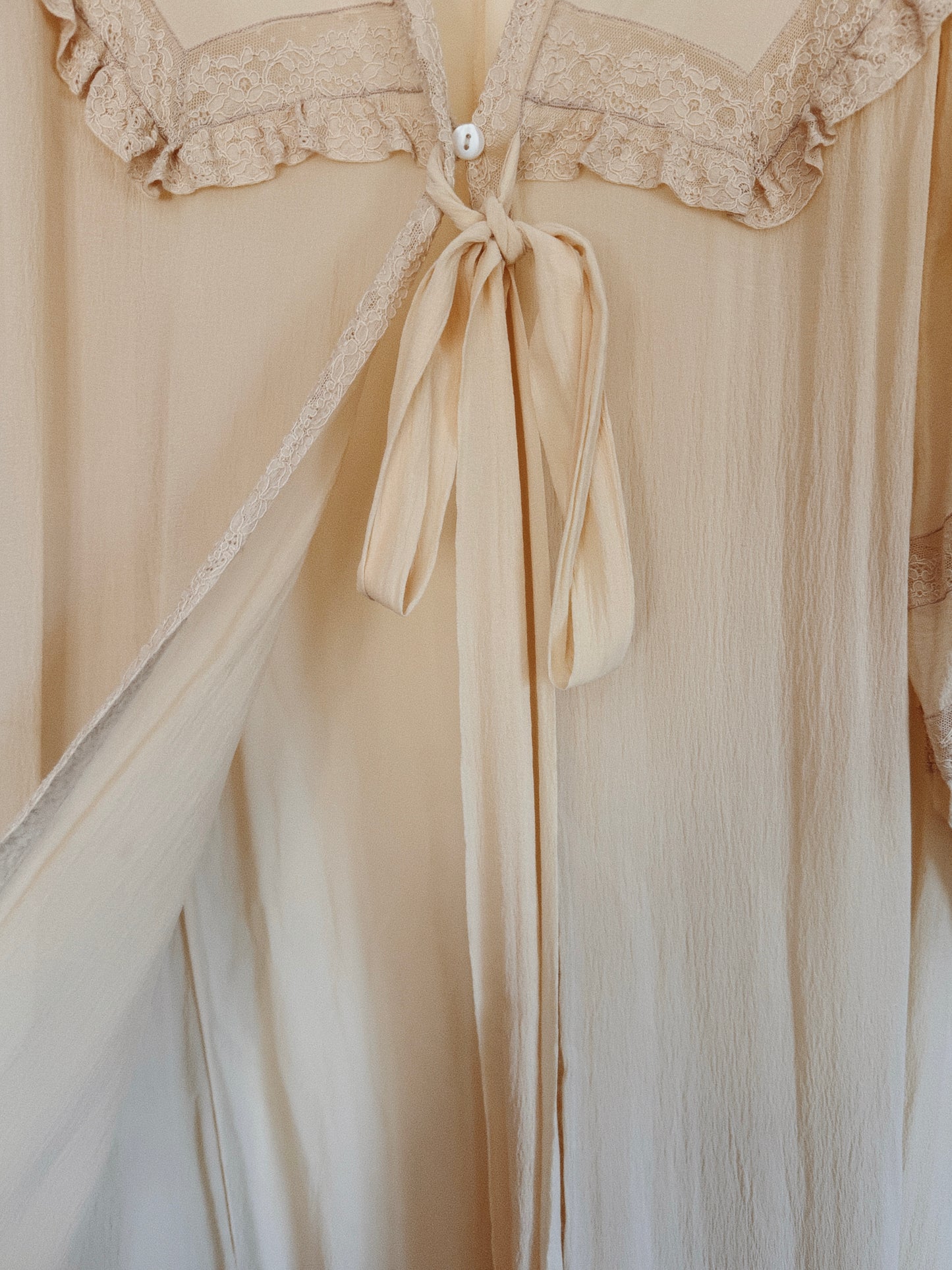 1930s Champagne Crinkle Silk Chiffon Peignoir w/ French Lace Inserts- S-S/M