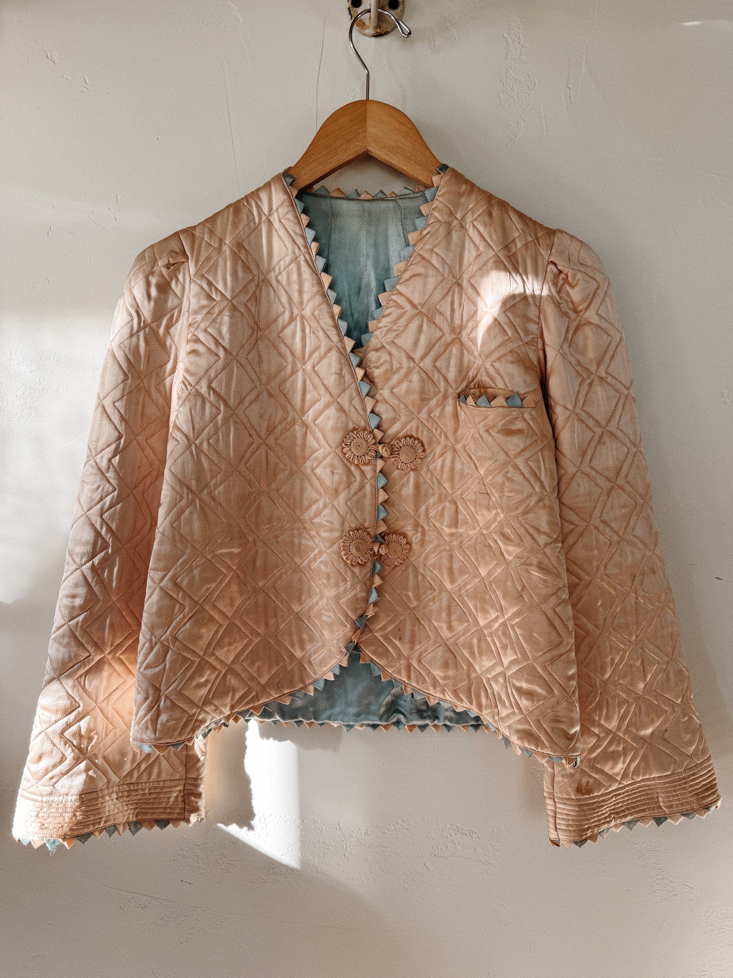 1940s Pastel Pink + Blue Silk Rayon Quilted Lounge Jacket w/ Sawtooth Detail- S/M