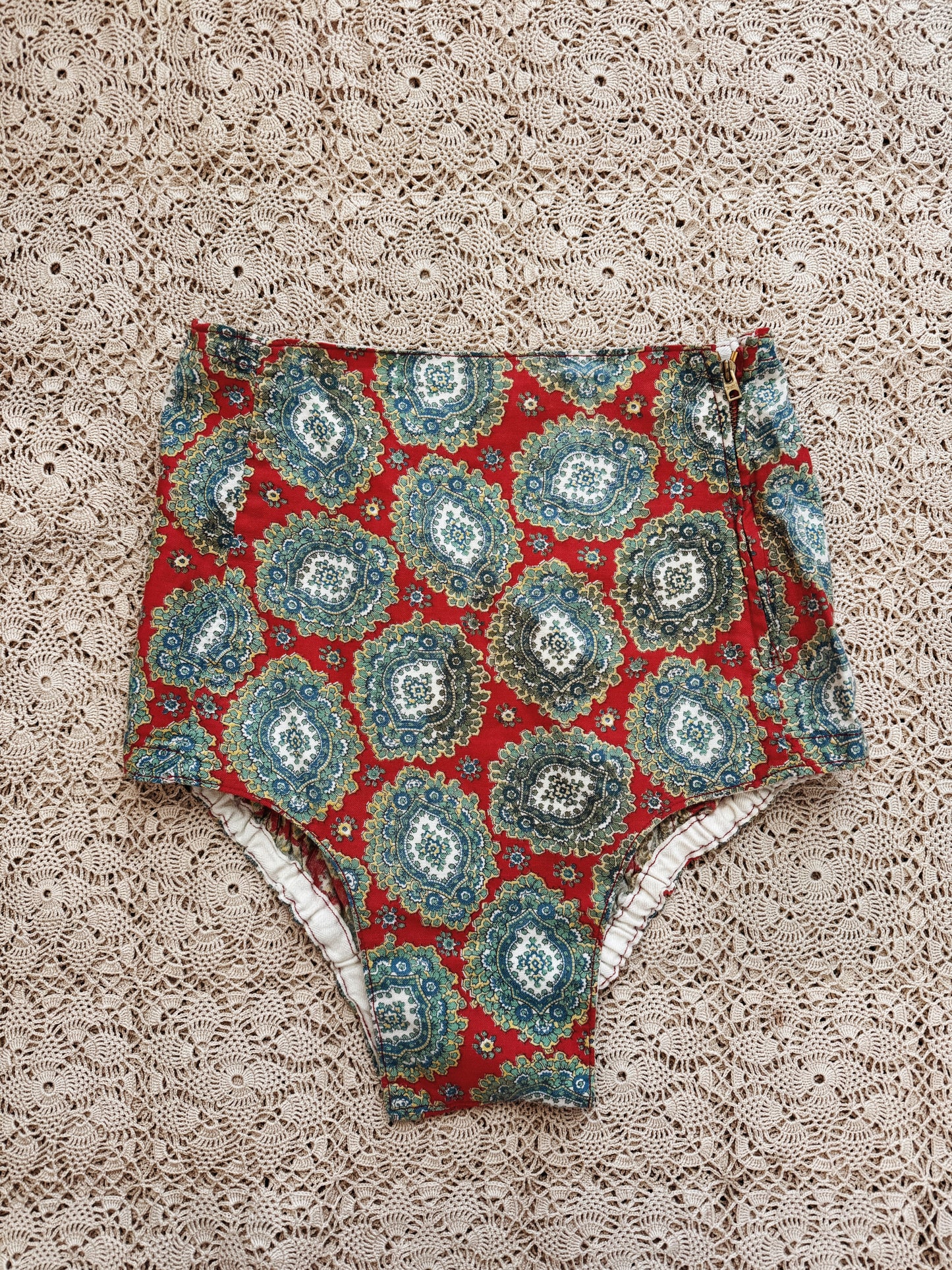 1940s French Red Paisley Cotton Sportswear Bottoms w/ Side Zipper- XS-S