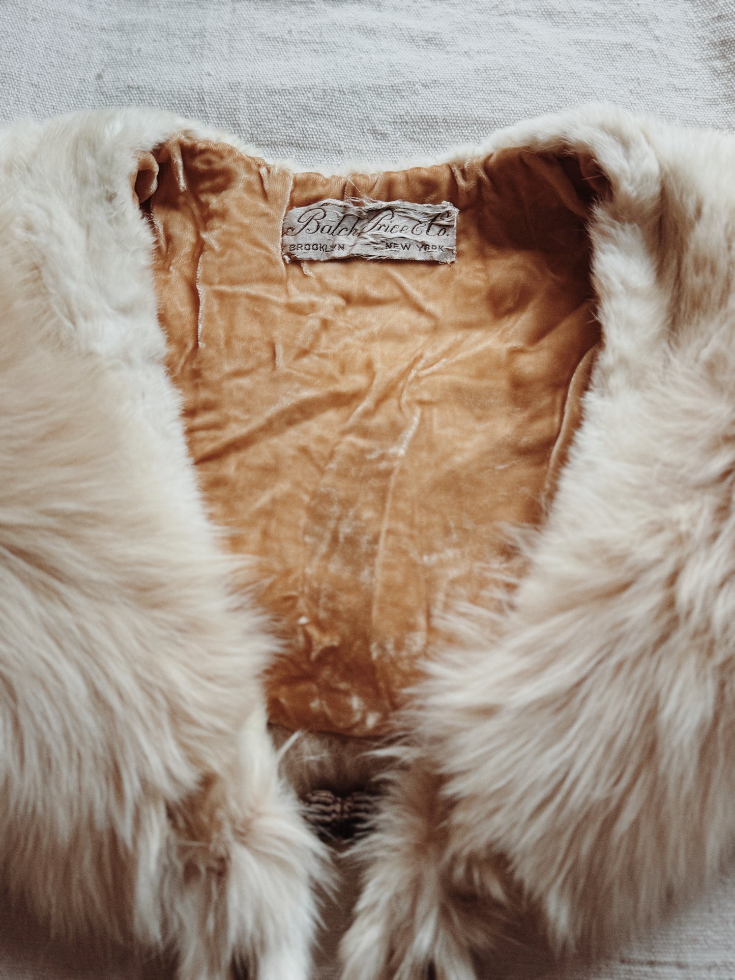 1930s Sumptuous Ermine Fur + Silk Velvet Collar w/ Bon Bon Closure
