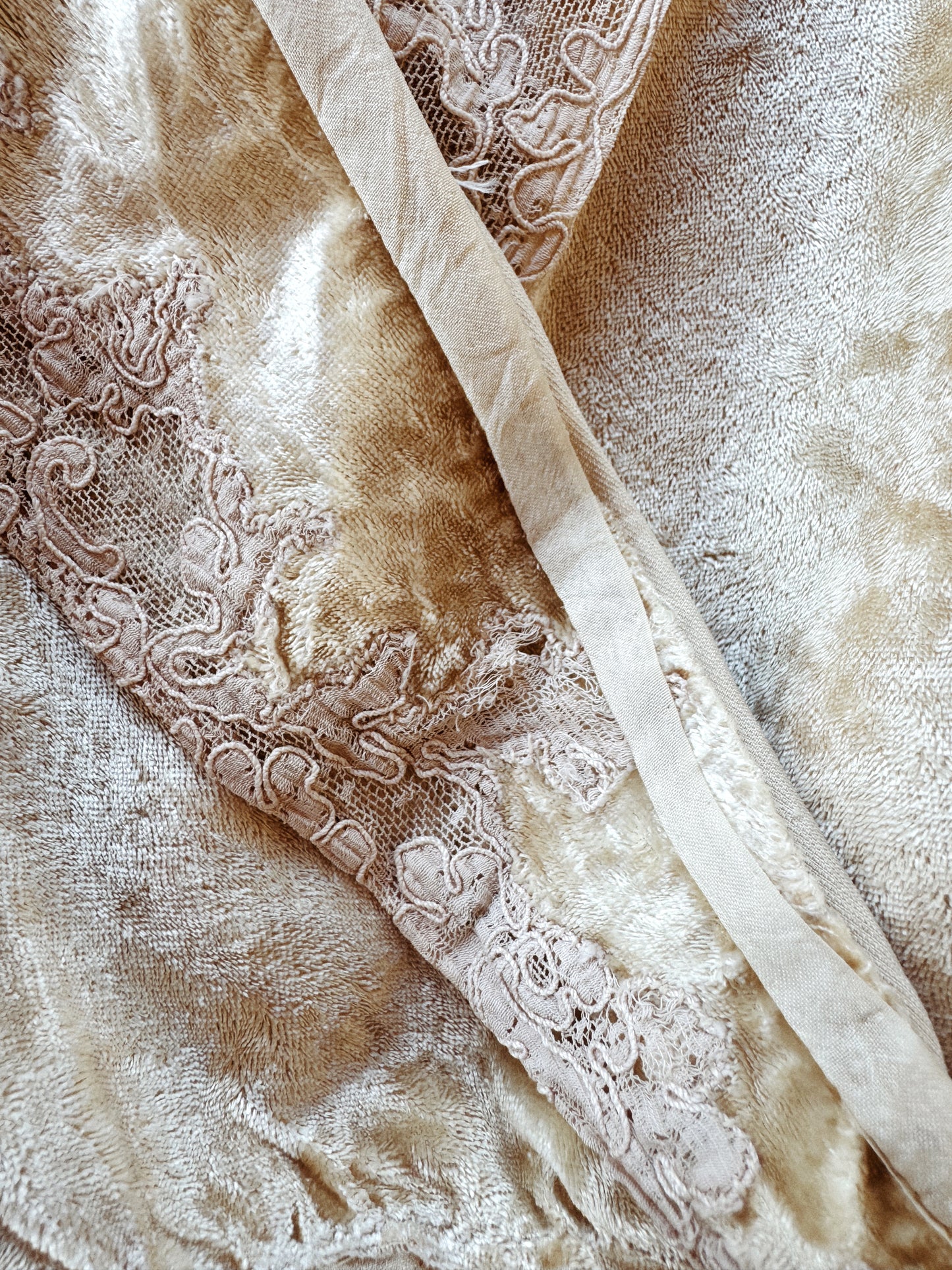 1930s Ivory Crushed Velvet + Lace Cropped Jacket- M