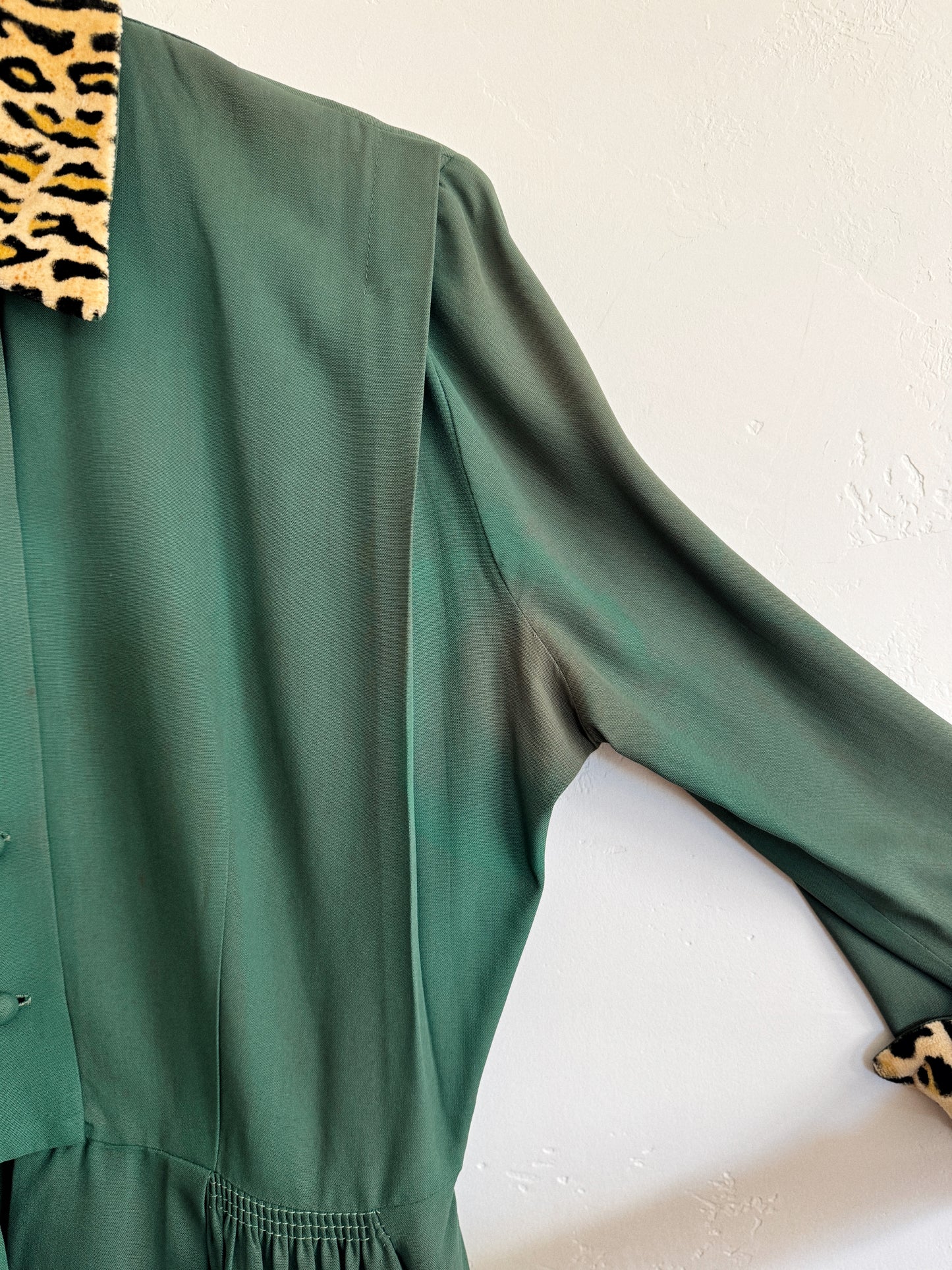 1940s Emerald Rayon + Leopard Jacket w/ Peplum- M