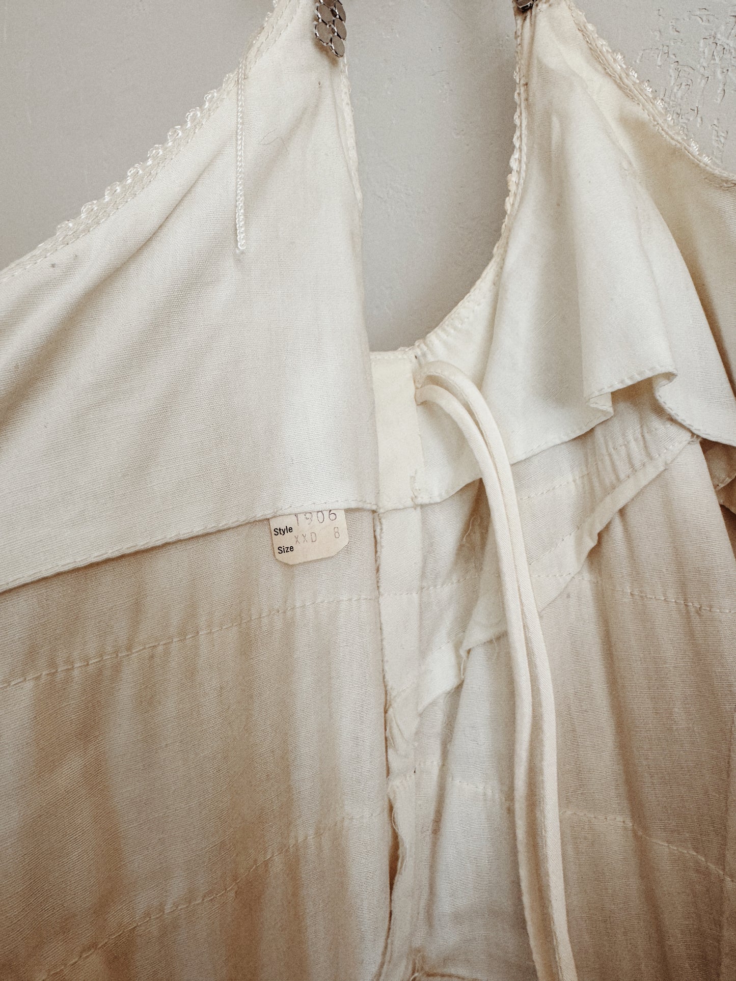 1950s White Tiered Fringe Hourglass Evening Gown- S