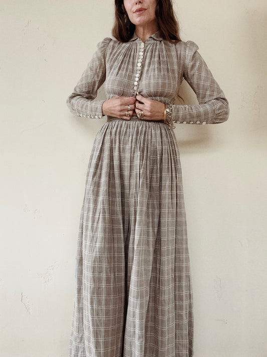 Antique 1800s Victorian Linen Set w/ Thick Shell Buttons- XS/S