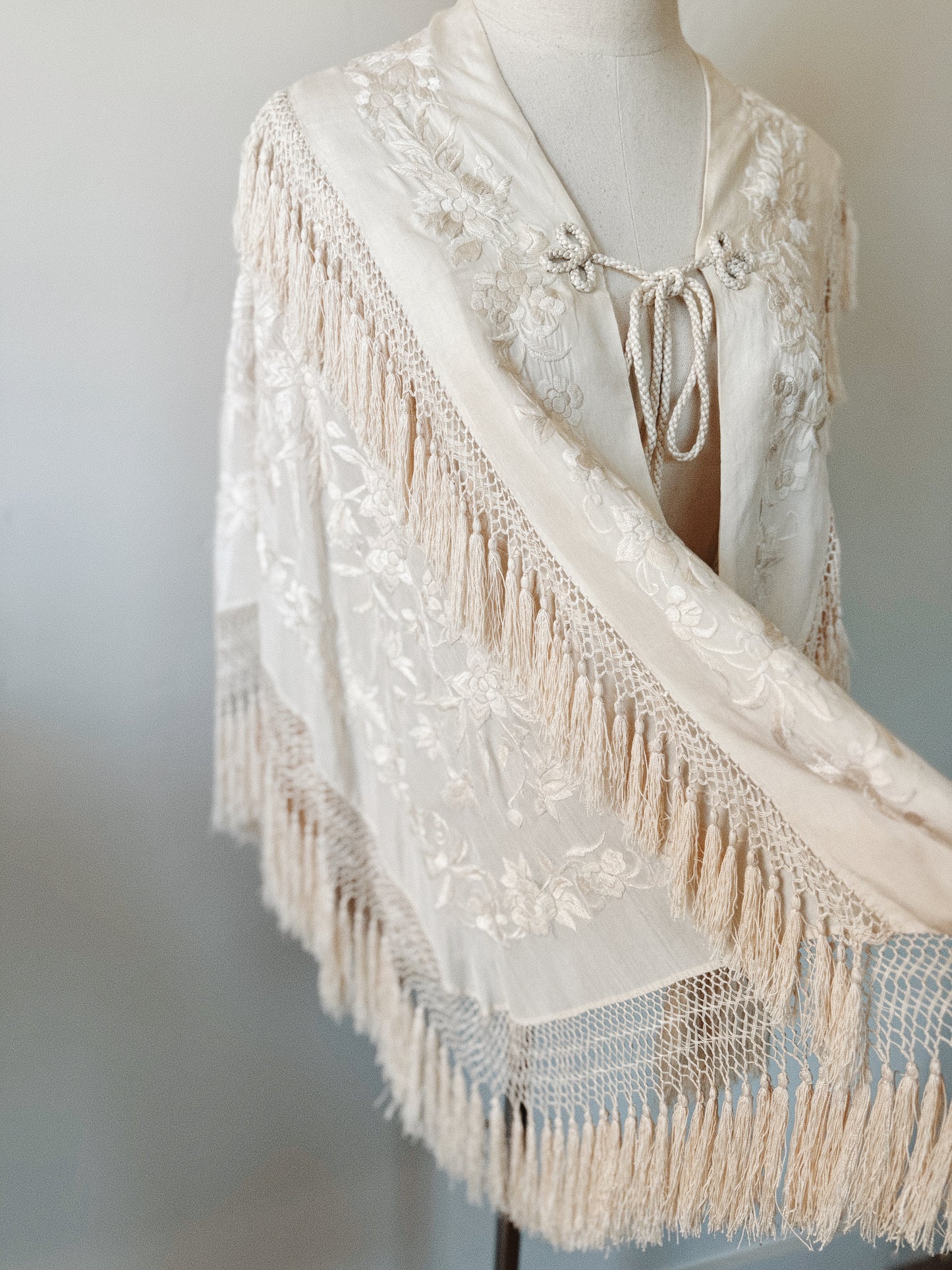 1920s Ivory Cantonese Silk Embroidered Shawl w/ Fringe + Tassels- S-M/L
