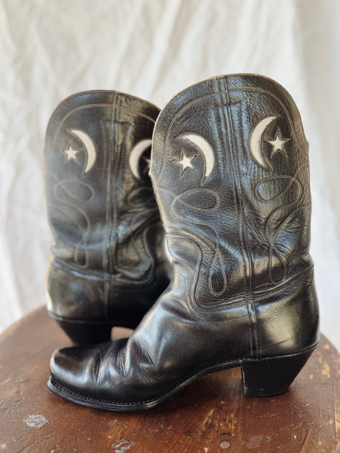 1940s/50s Black Pee Wee Cowboy Boots w/ Crescent Moon + Star Inlay- 9/9.5