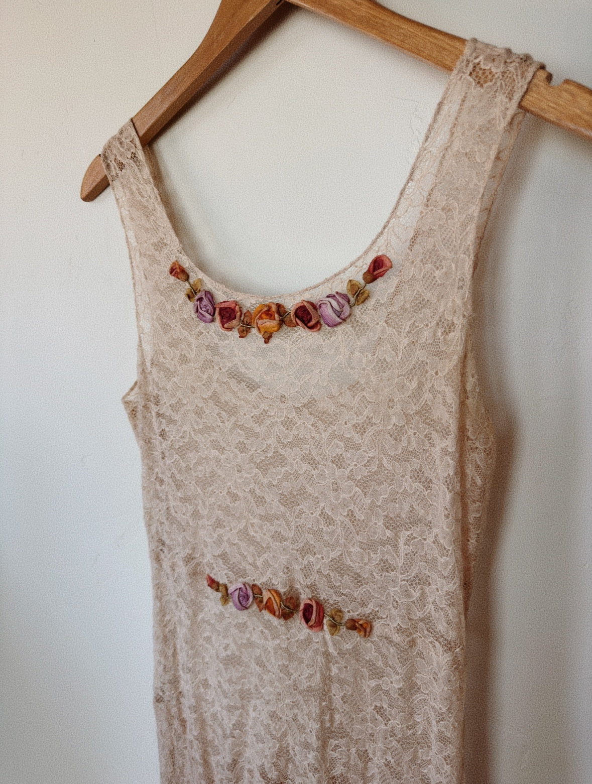 1930s French Ecru Lace Bias Cut Gown w/ Silk Rosettes- S