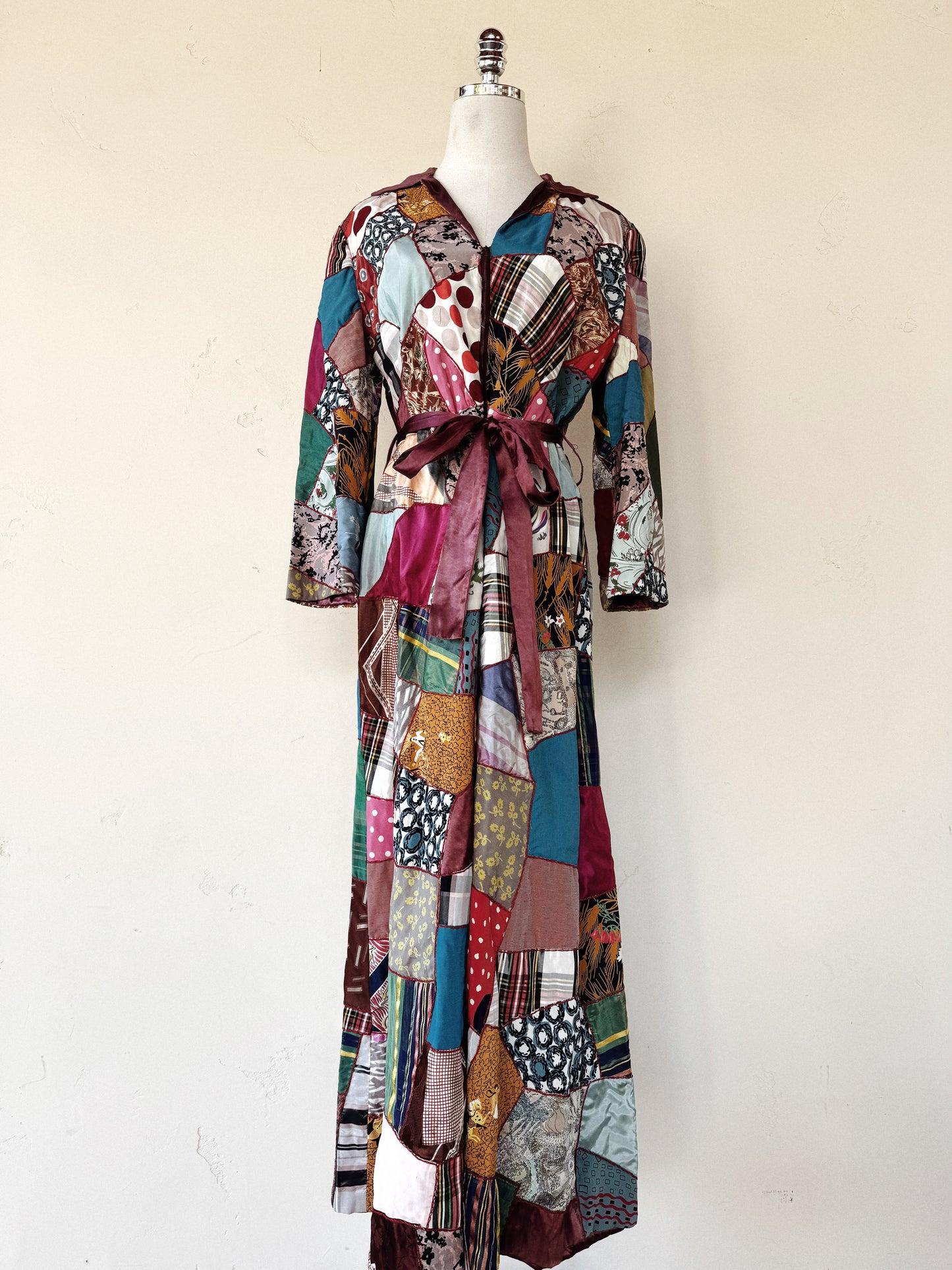 1940s Crazy Quilt Dressing w/ Rayon Patches- S/M-M