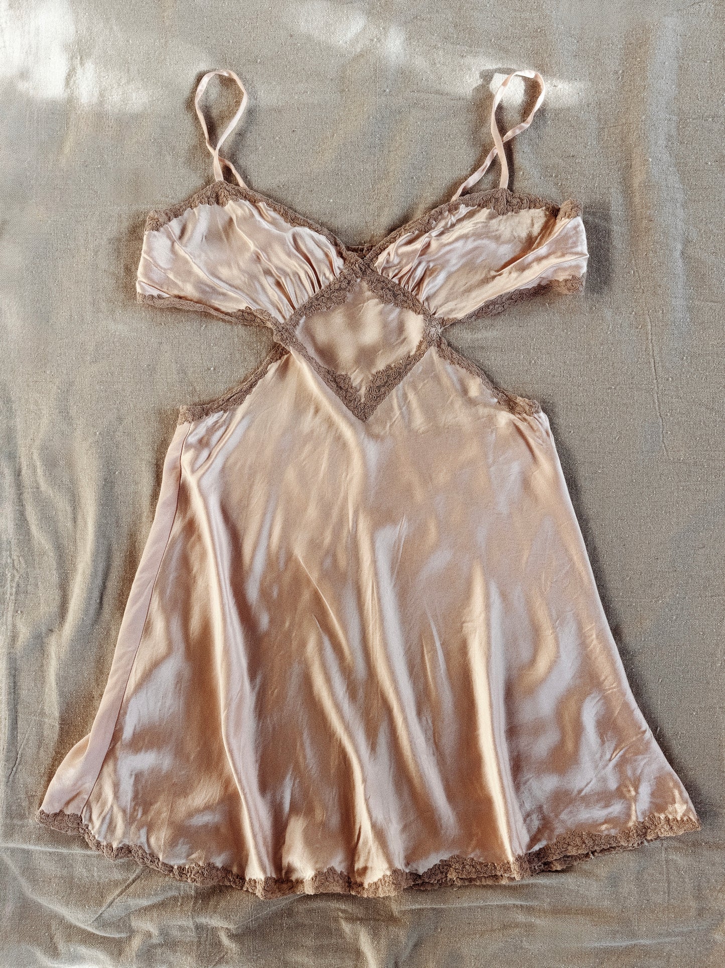 1930s Petal Pink Charmeuse Silk Peek-A-Boo Lingerie- M