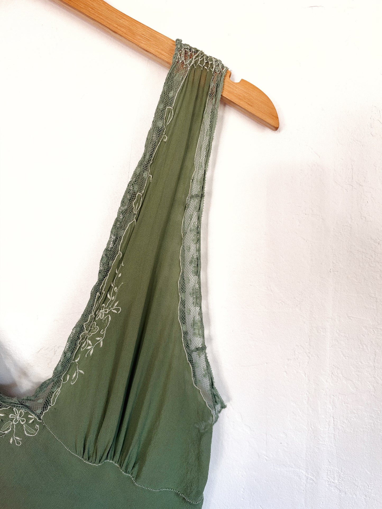 1930s Kelly Green Silk Chiffon Slip Dress w/ Smocked Shoulders- S/M-M
