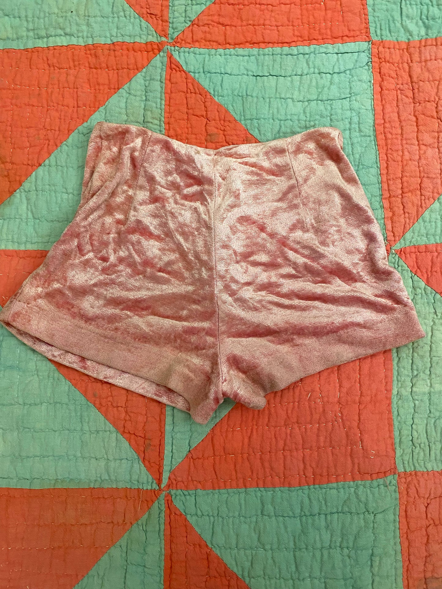 1960s Pink Velvet High Waisted Shorts- 6/7